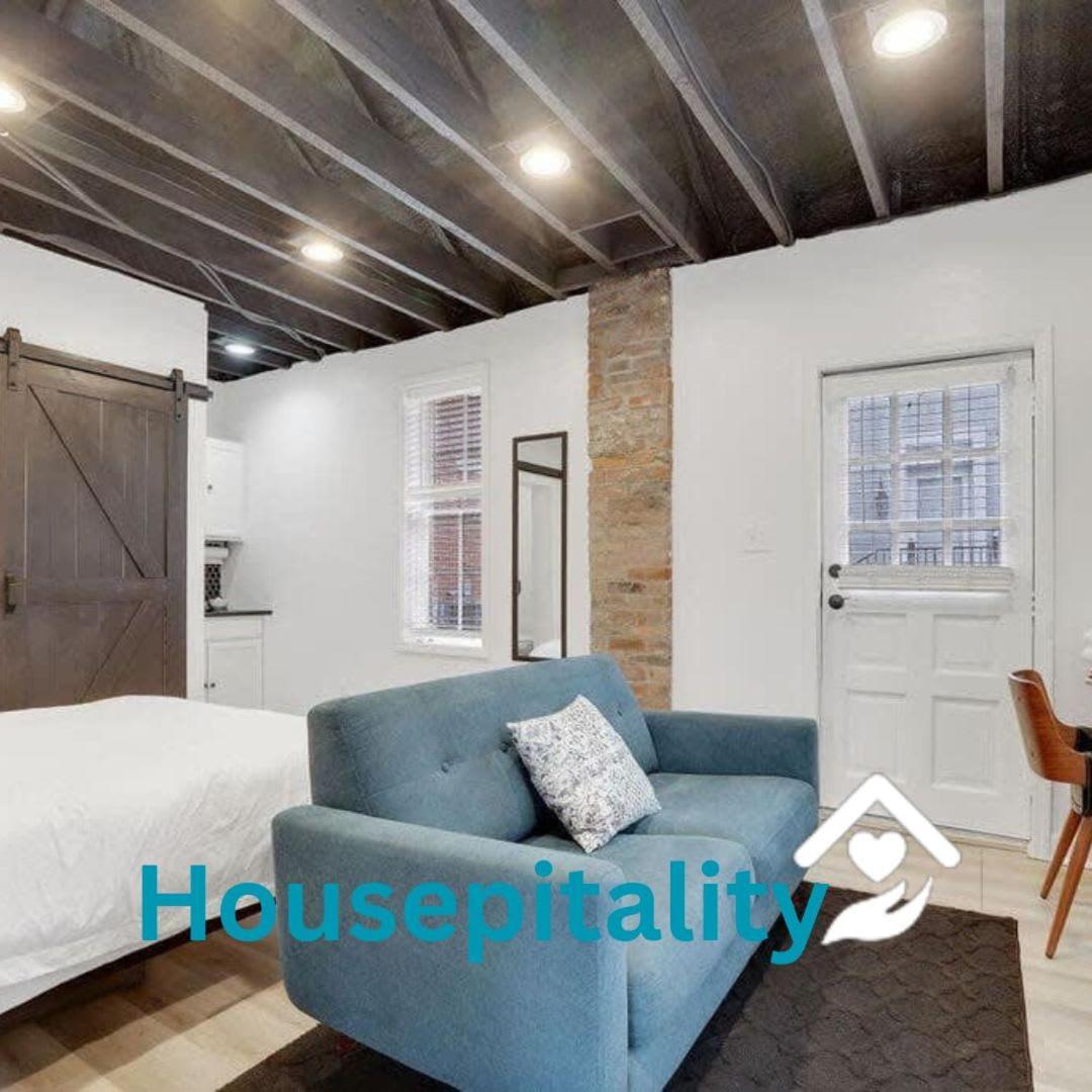 Housepitality - The Reichstag Suite - Modern コロンバス エクステリア 写真